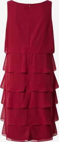 Robe de cocktail Vera Mont en rouge