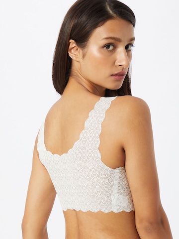 Regular Soutien-gorge 'Dream' MAGIC Bodyfashion en blanc