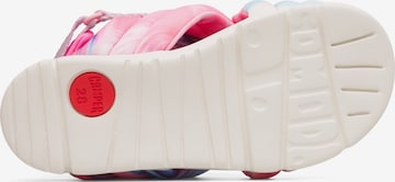 Sandalo 'Oruga' di CAMPER in colori misti