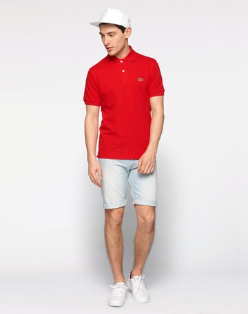 Regular fit Maglietta di LACOSTE in rosso