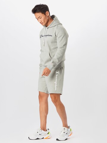 Champion Authentic Athletic Apparel - Ajuste regular Sudadera en gris