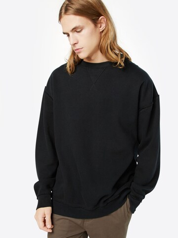 Urban Classics Sweatshirt in Black: front