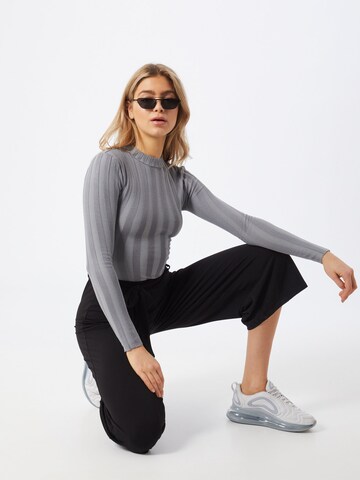 melns VERO MODA Platas staras Bikses 'Milla'