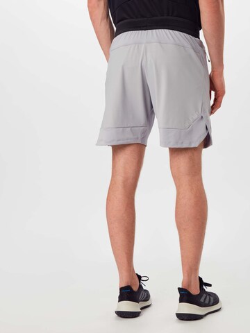 ADIDAS SPORTSWEAR Regular Sportshorts in Grau