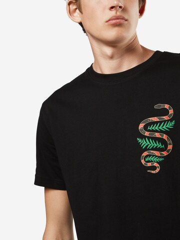 Mister Tee T-shirt 'Snake' i svart