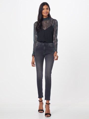 Skinny Jeans 'Cher' de la Pepe Jeans pe negru