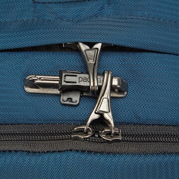 Zaino di Pacsafe in blu