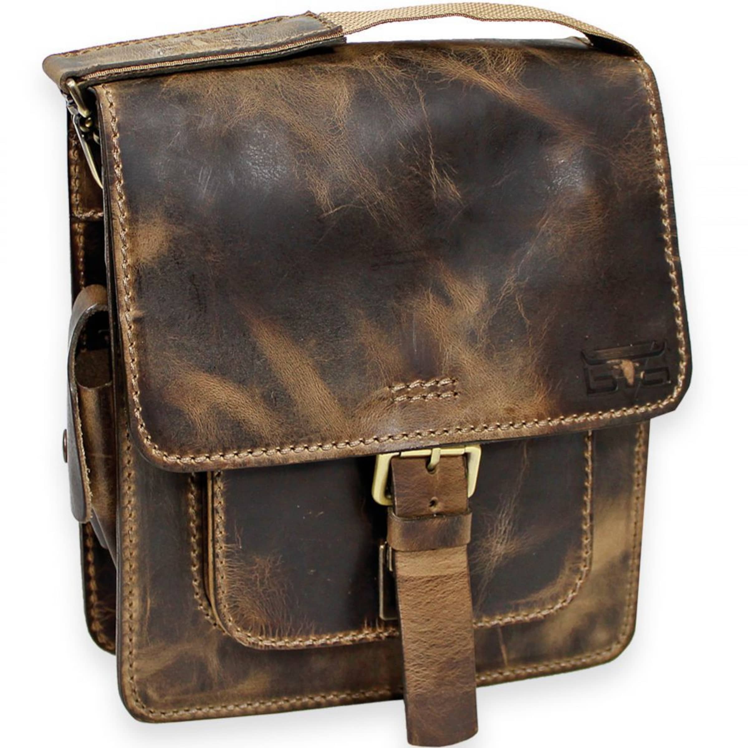 MIKA Umhängetasche in Braun: Vorderseite