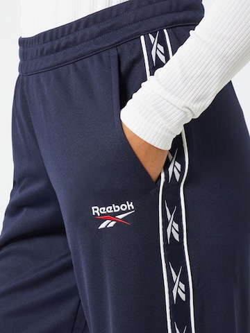 regular Pantaloni sportivi 'Vector' di Reebok in blu