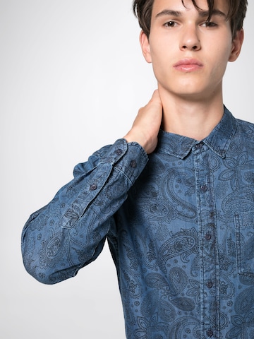 Urban Classics Regular fit Button Up Shirt in Blue