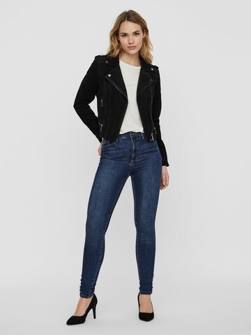 VERO MODA Jacke in Schwarz