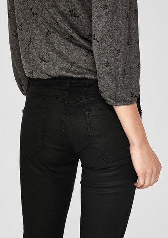 s.Oliver Slimfit Jeans in Schwarz