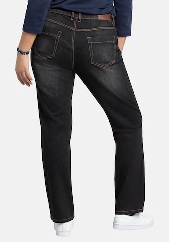 SHEEGO Regular Jeans 'Lana' in Zwart