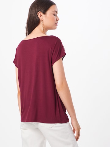 T-shirt 'Josina' ABOUT YOU en rouge : derrière