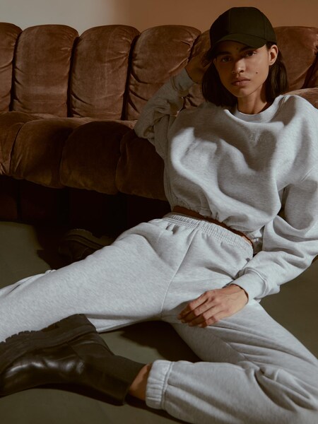 Marianna - Grey Sweat Look by LeGer