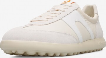 Baskets basses 'Pelotas' CAMPER en beige : devant