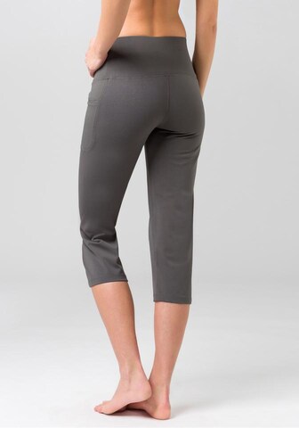 LASCANA ACTIVE - Skinny Pantalón deportivo en gris