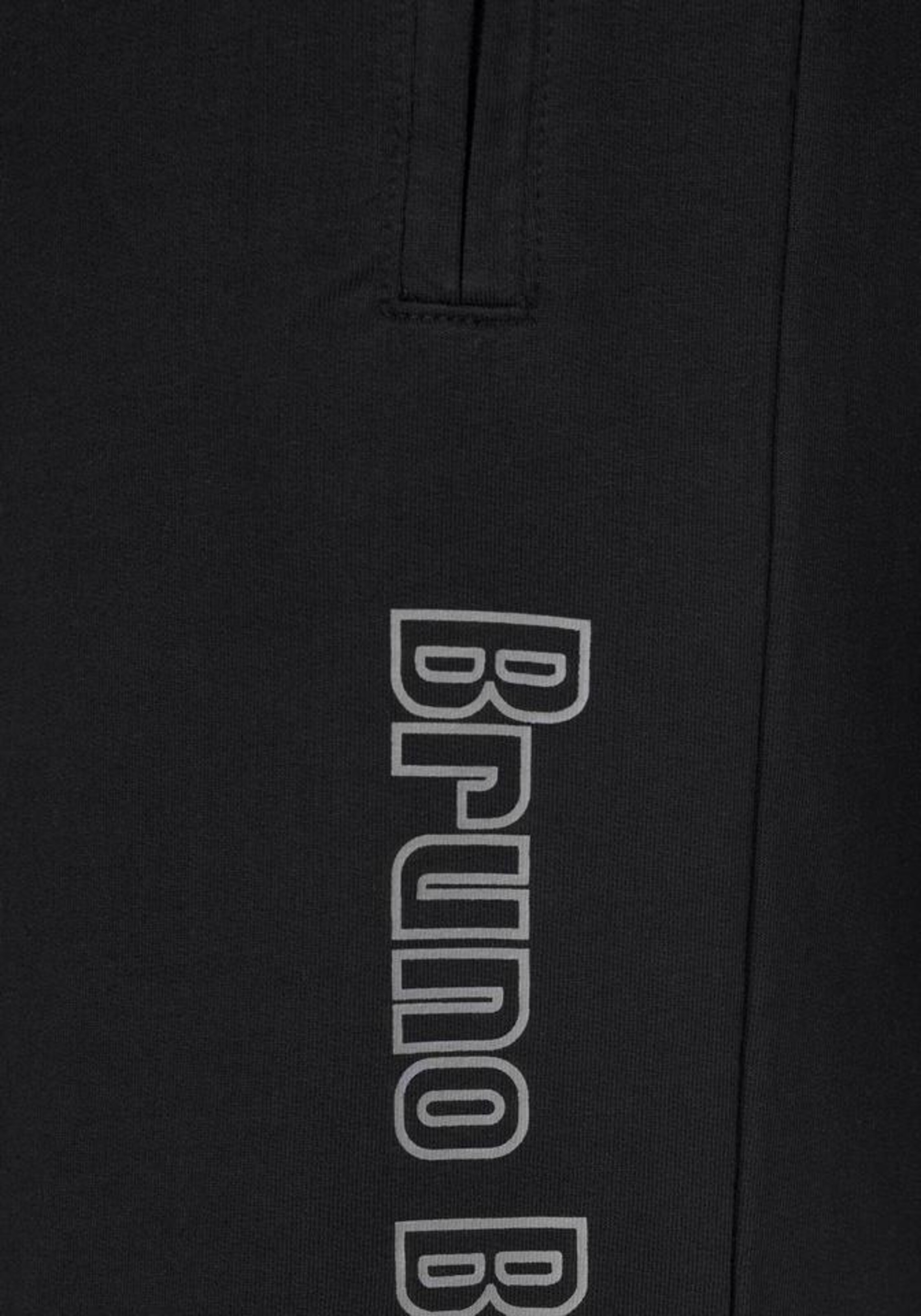 Bruno Banani Slimfit Sweatshorts in Schwarz