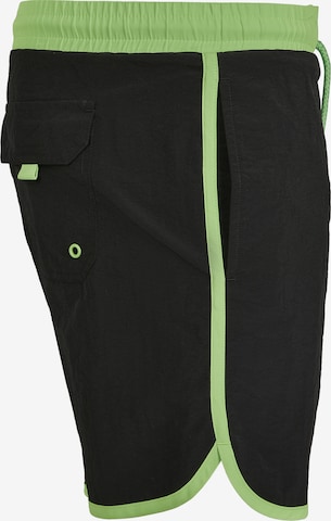 Urban Classics Badeshorts in Schwarz