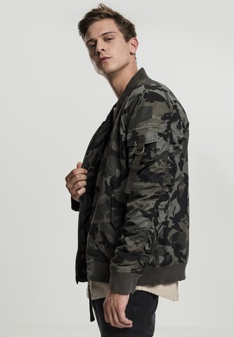 Urban Classics Between-season jacket in Green