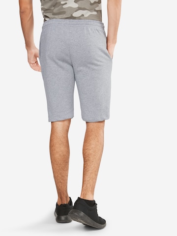 Urban Classics Regular Sweatshorts in Grau: zadná strana