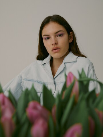EDITED Jeansjacke 'Joyah' in Blau