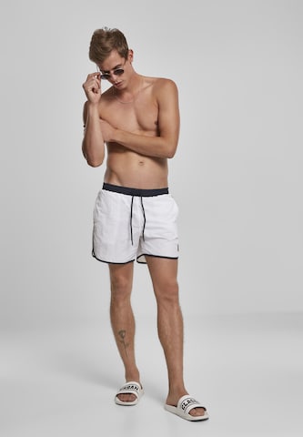 Shorts de bain Urban Classics en blanc
