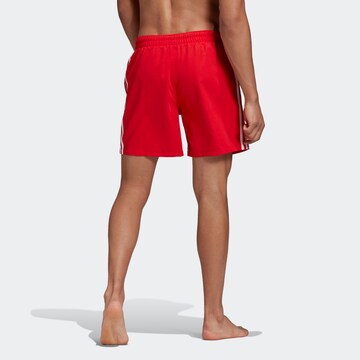 ADIDAS ORIGINALS Regular Zwemshorts in Rood