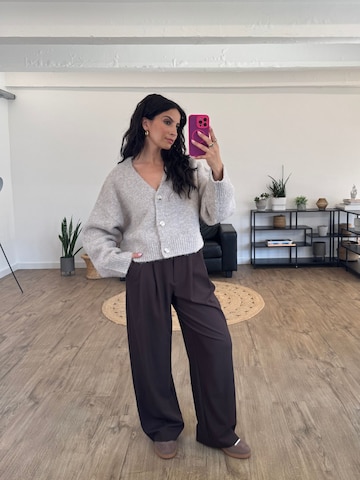 Soft Cardigan Look