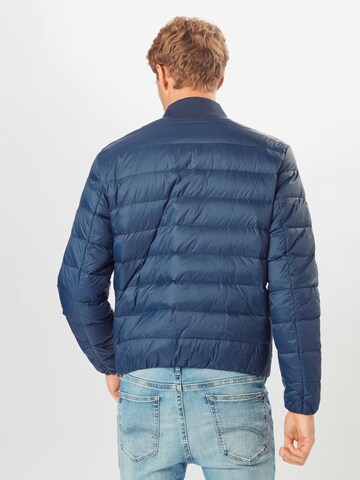 Tommy Jeans Regular Fit Jacke in Blau