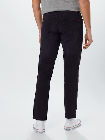 !Solid Regular Jeans in Black