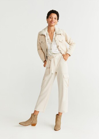 regular Pantaloni cargo di MANGO in beige