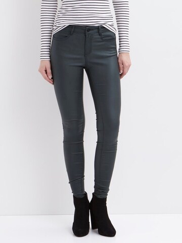 VILA Skinny Jeans 'VICommit' i grøn: forside
