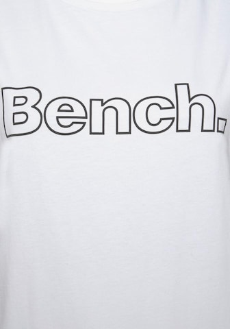 BENCH Футболка в Белый