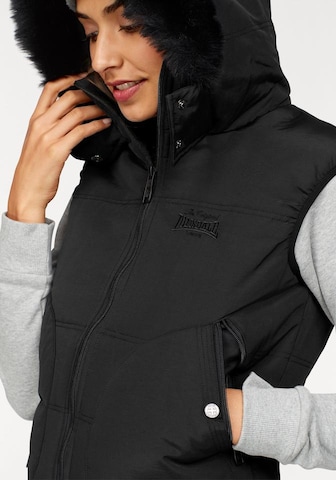 LONSDALE Vest in Black