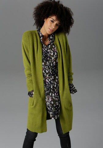 Aniston CASUAL Strickjacke in Grün: Vorderseite