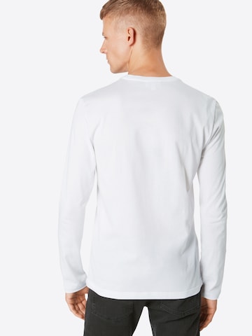 T-Shirt LACOSTE en blanc