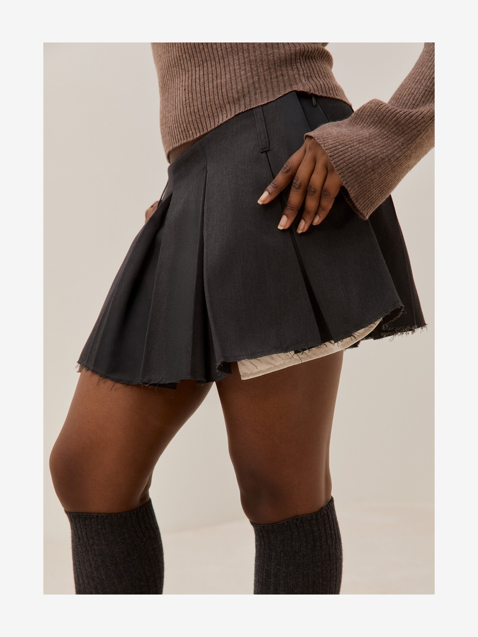 Schekina-Divine - Plaid Mini Skirt Look