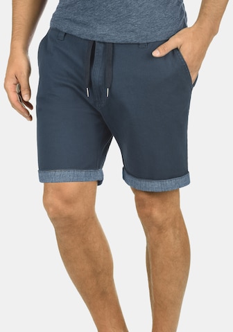 !Solid Regular Chino 'Lagoa' in Blauw: voorkant