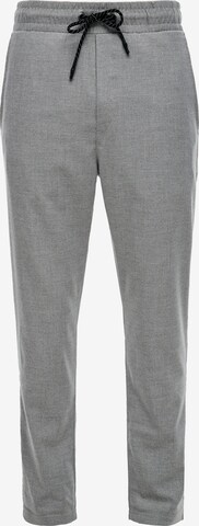 QS Tapered Broek in Grijs: voorkant