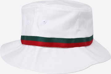 Pălărie de la Flexfit pe alb: față