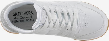 SKECHERS Sneakers in White