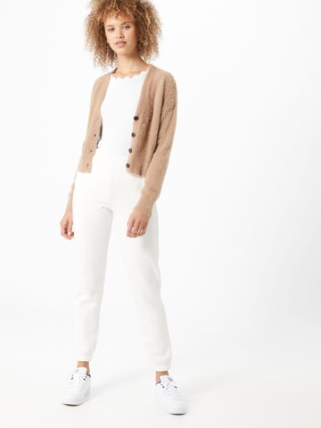 Gina Tricot Tapered Bukser i hvid