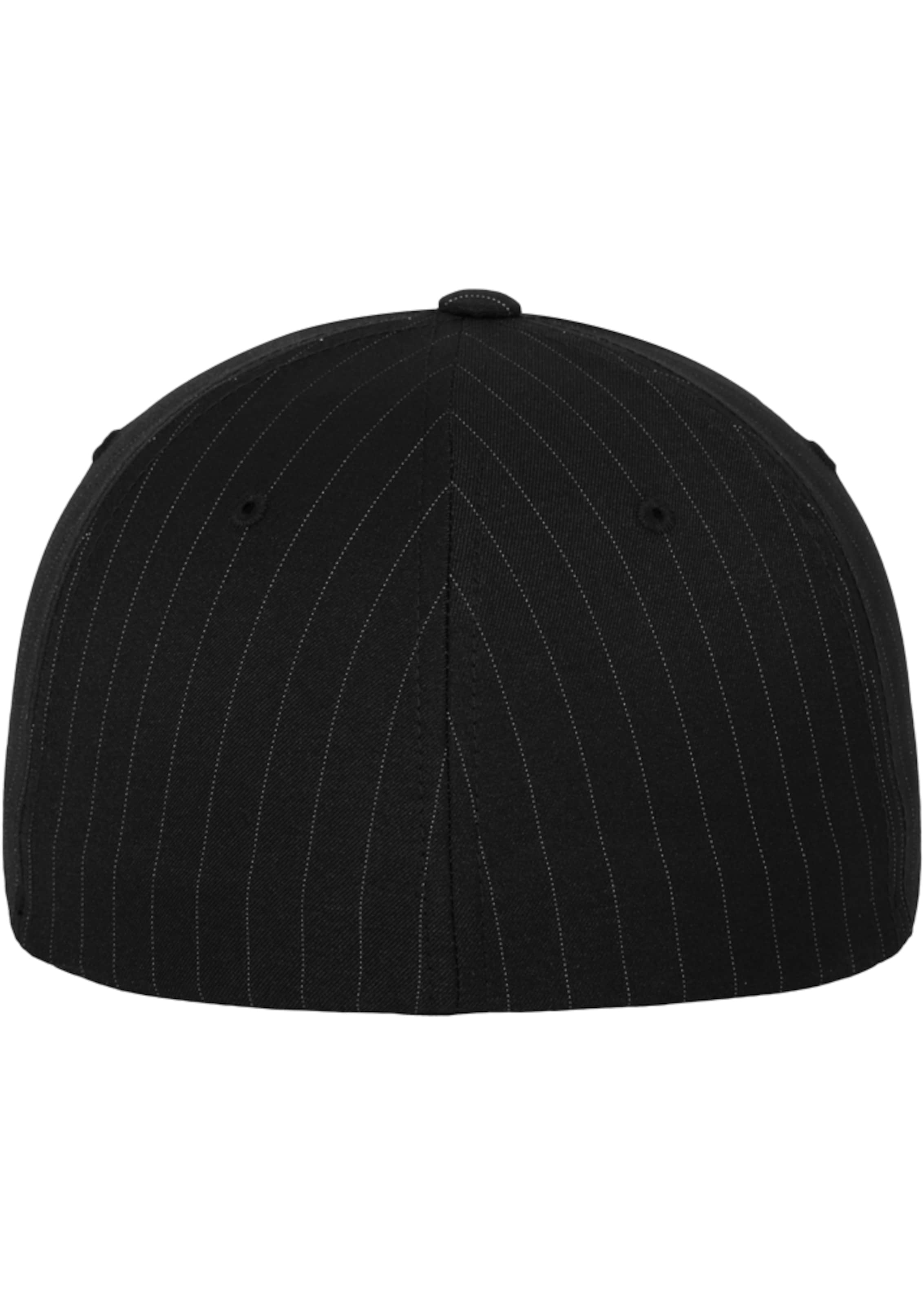 Flexfit Cap in Black