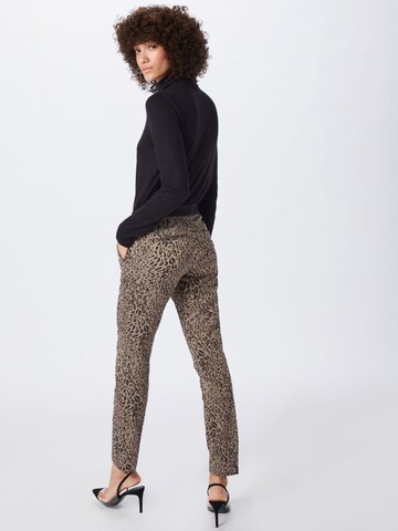 Coupe slim Pantalon chino COMMA en beige : derrière