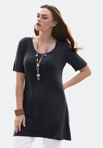 Anna Aura Oversized Shirt in Black: front