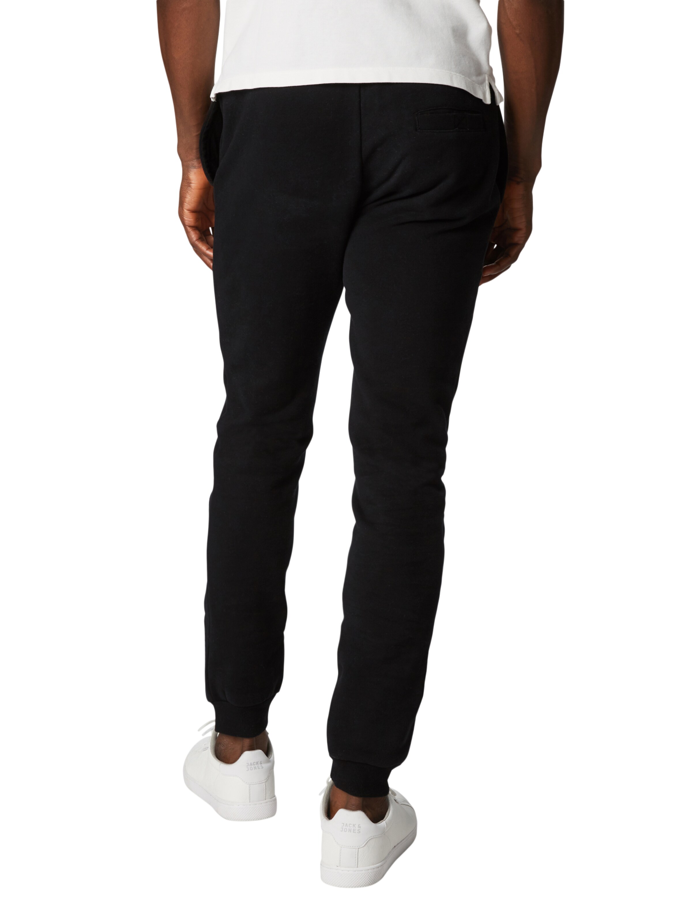 ELLESSE - Tapered Calças de desporto 'Ovest' em preto