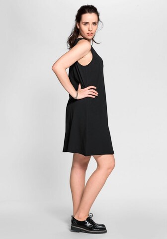 SHEEGO - Vestido en negro