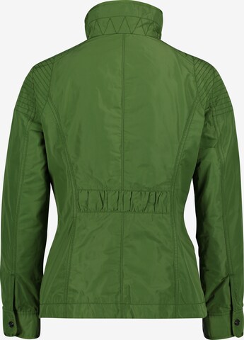 GIL BRET Between-Season Jacket in Green