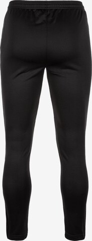 Effilé Pantalon de sport UMBRO en noir